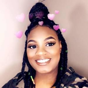 Meet your Posher, Dana